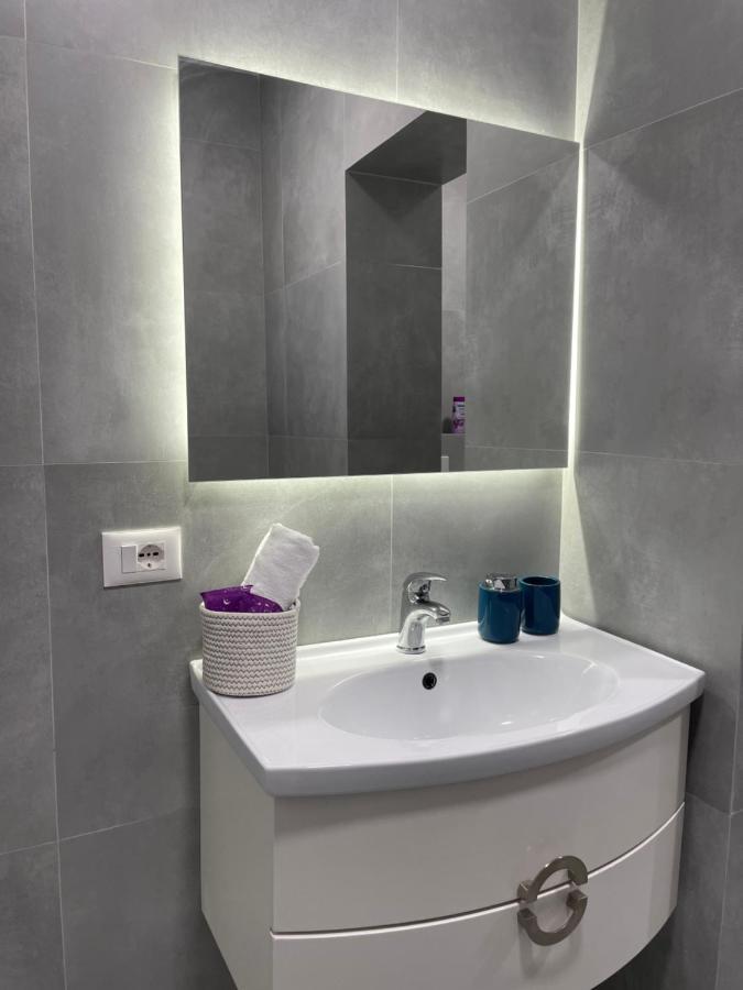 Lovely Apartment Tirana Buitenkant foto
