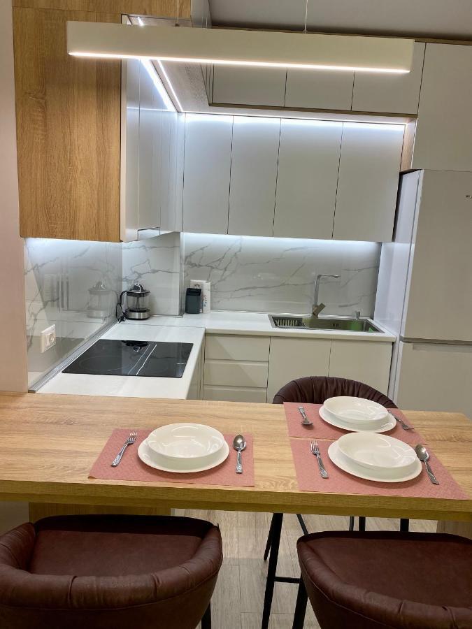 Lovely Apartment Tirana Buitenkant foto